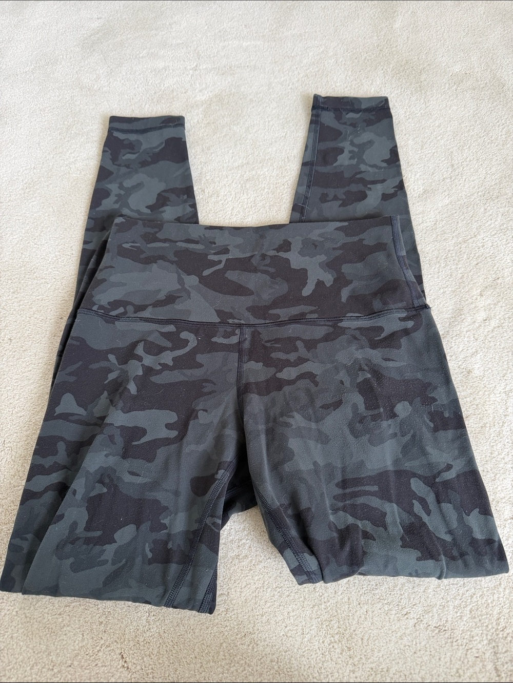 Lululemon Align High-Rise Camo Leggings - Black/army green - Picture 5 of 6